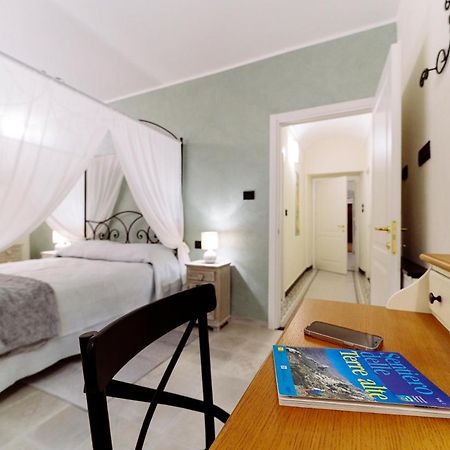 Come Nelle Favole The Classic B&B Toirano Εξωτερικό φωτογραφία