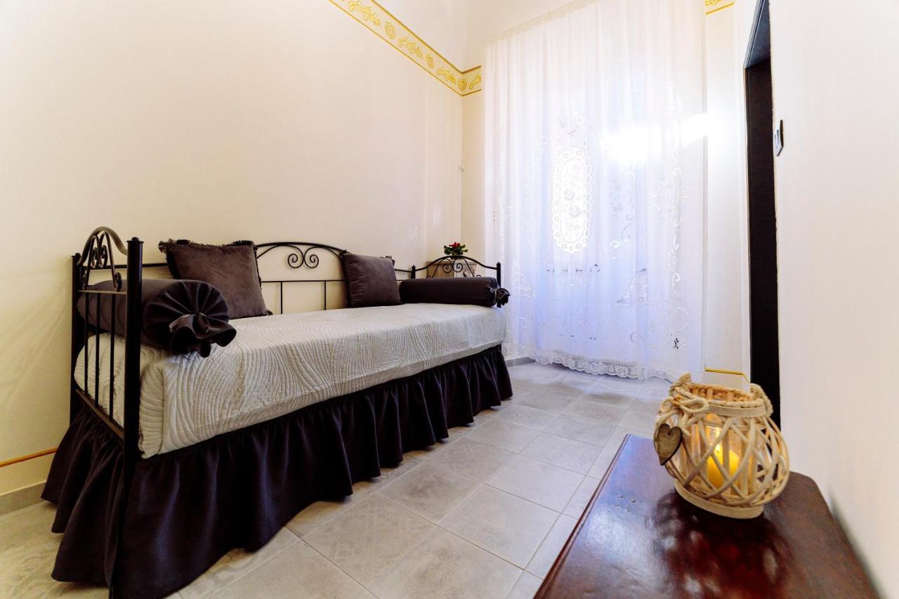 Come Nelle Favole The Classic B&B Toirano Εξωτερικό φωτογραφία
