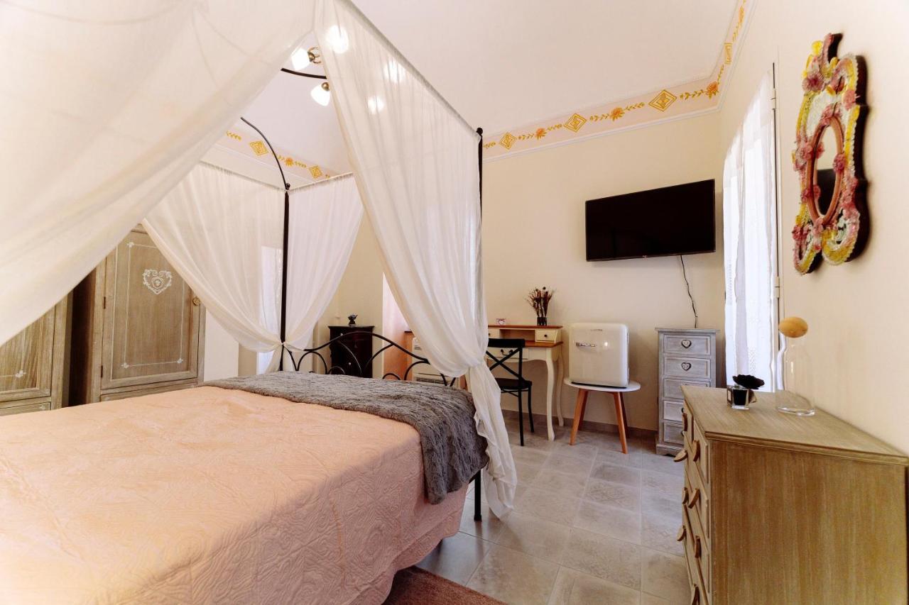 Come Nelle Favole The Classic B&B Toirano Εξωτερικό φωτογραφία