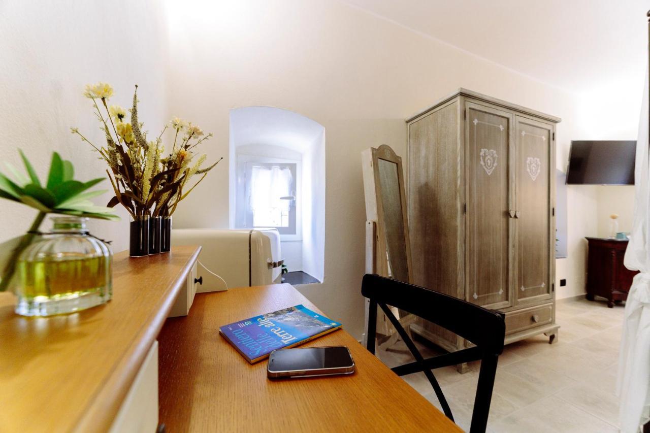 Come Nelle Favole The Classic B&B Toirano Εξωτερικό φωτογραφία