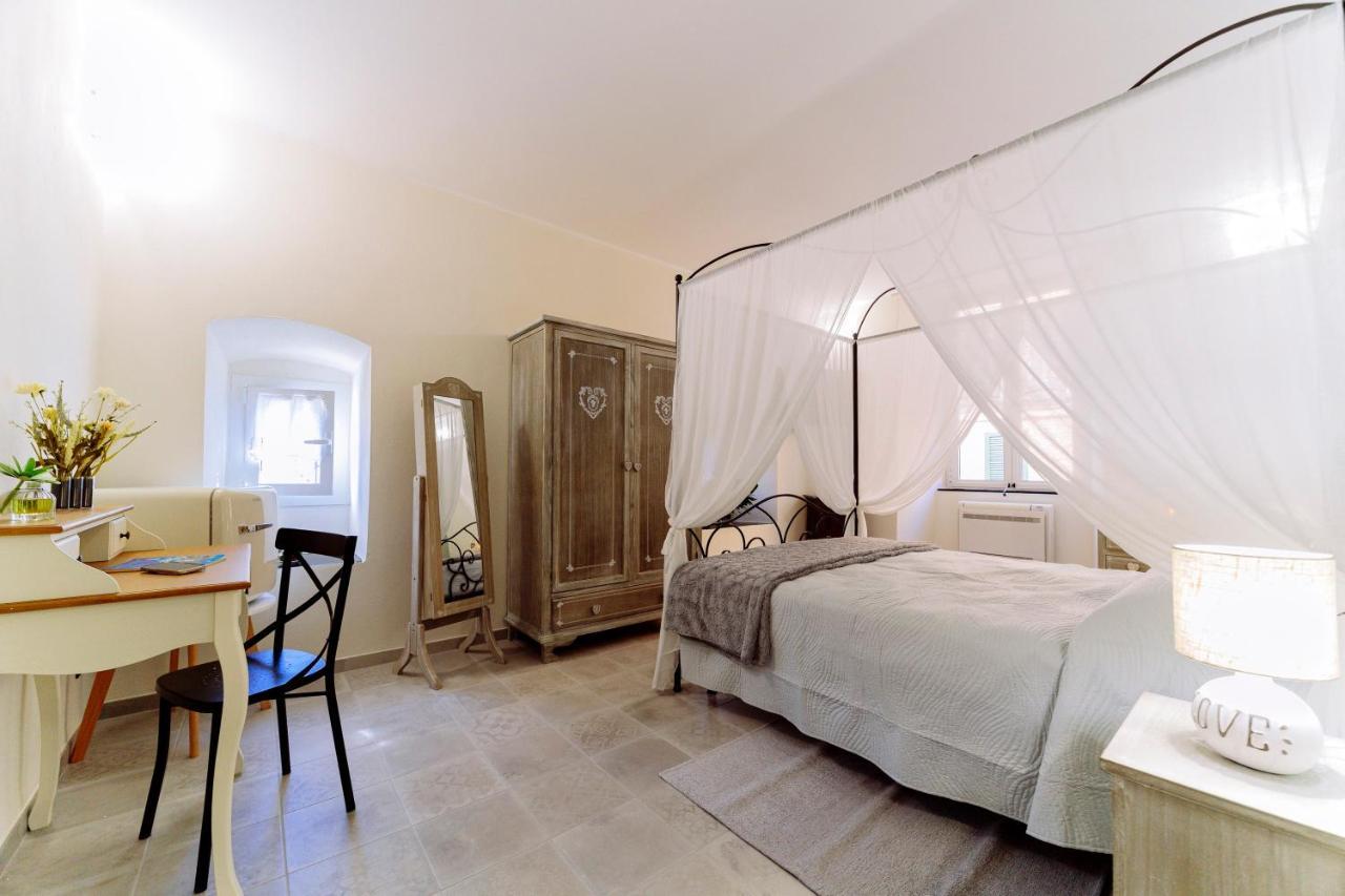 Come Nelle Favole The Classic B&B Toirano Εξωτερικό φωτογραφία